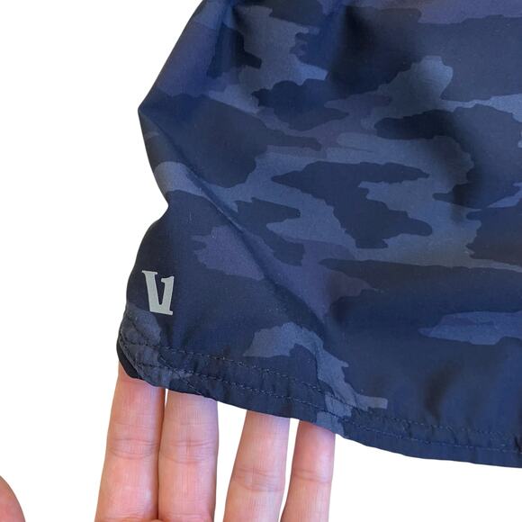 Vuori Womens Sz S Clementine Black Camo Athletic Shorts 2.5” Built-in Briefs - Picture 9 of 16